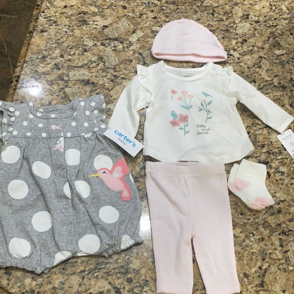 Carter's Other - Carter’s newborn baby girl set